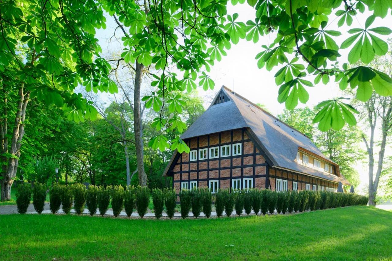 Park Am See X Nattika Ayurveda, Hotel Health Spirit Penzlin Buitenkant foto